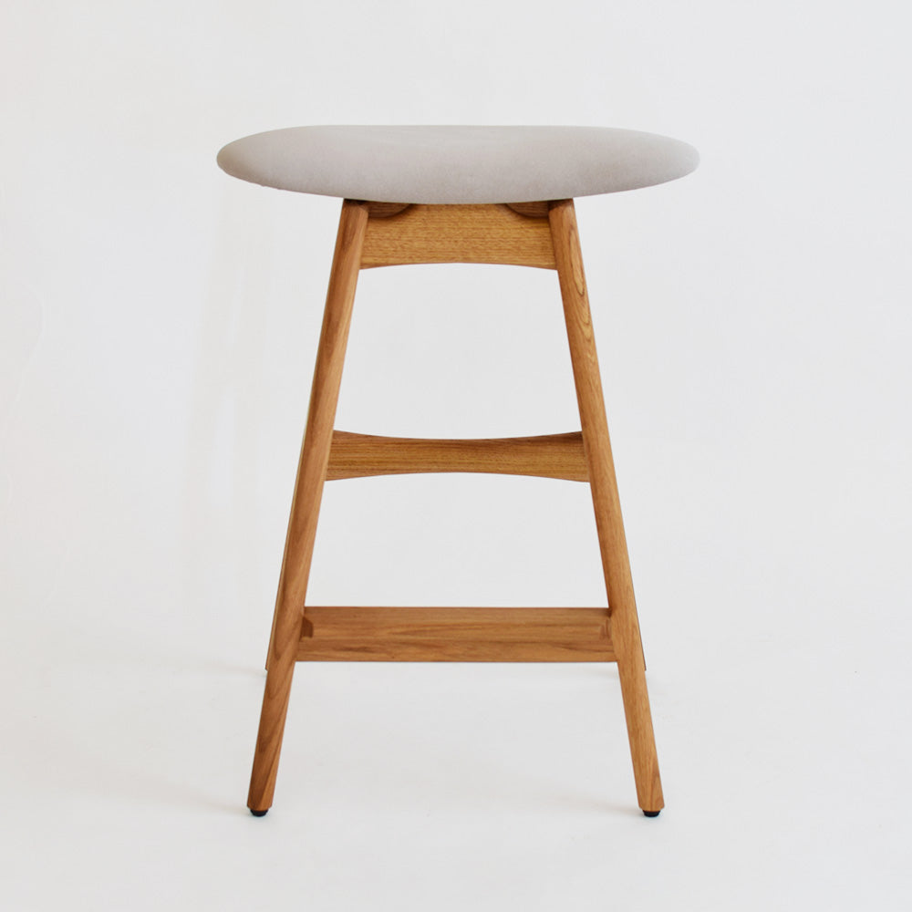 yu-counter stool