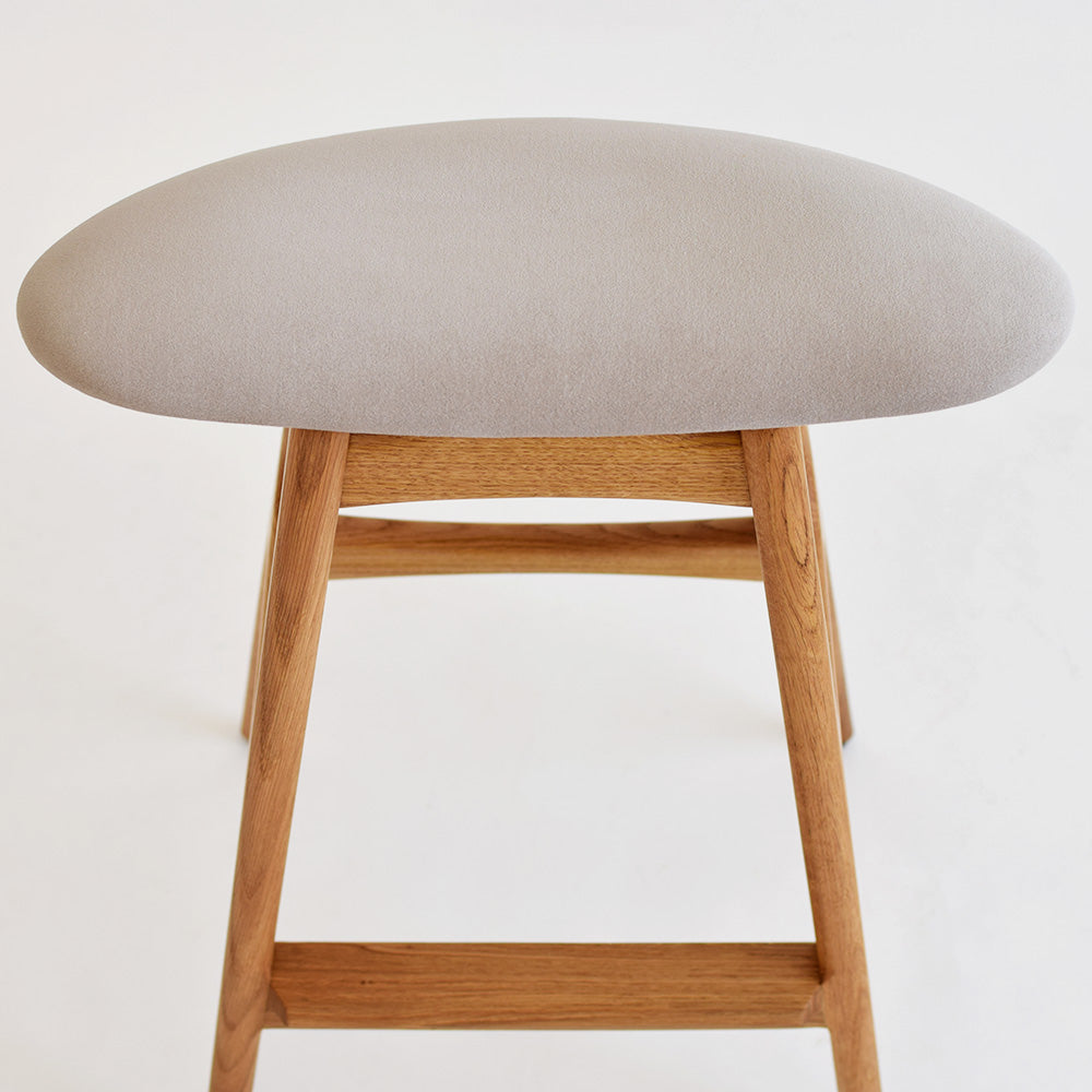 yu-counter stool