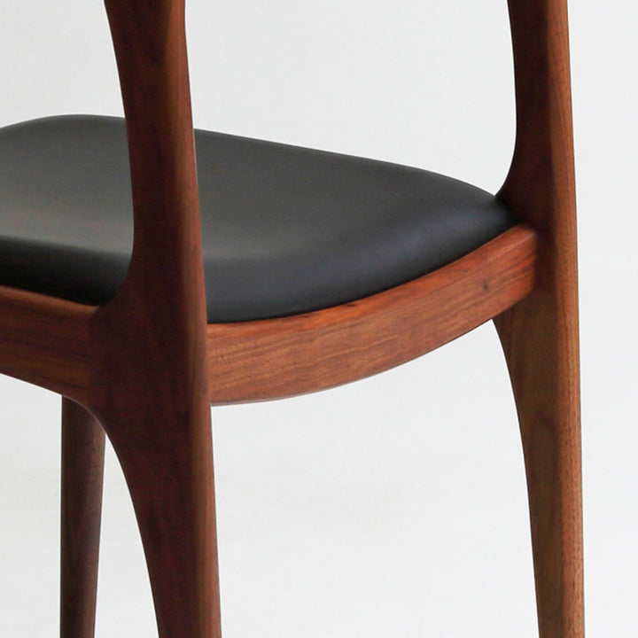 yu-dining-chair-walnut-06_720x